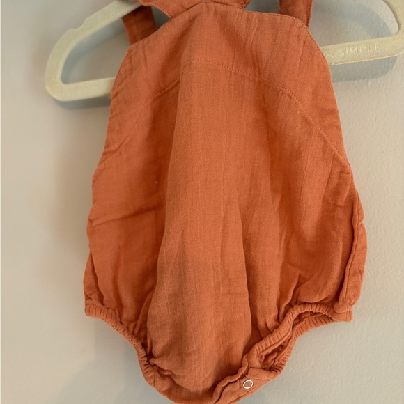 Kate Quinn orange bubble romper - Picture 3 of 4